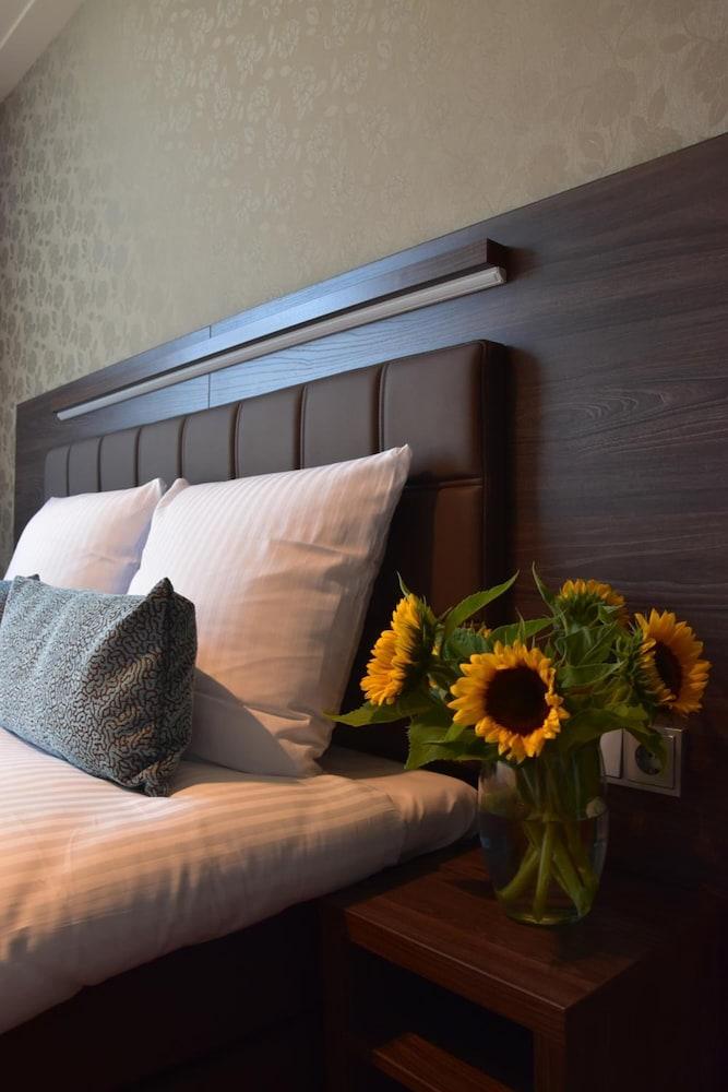 Ozo Hotels Armada Амстердам Екстериор снимка